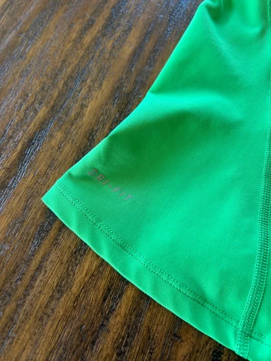 Nike Vintage Y2K Retro Sportswear Green Tennis Prep Sporty Athleisure Tank Top - Picture 5 of 9